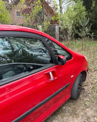 Peugeot 1007 cena 9000 przebieg: 98425, rok produkcji 2005 z Łomianki małe 37